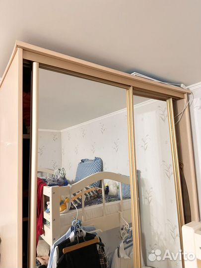 Шкаф с зеркалом бу