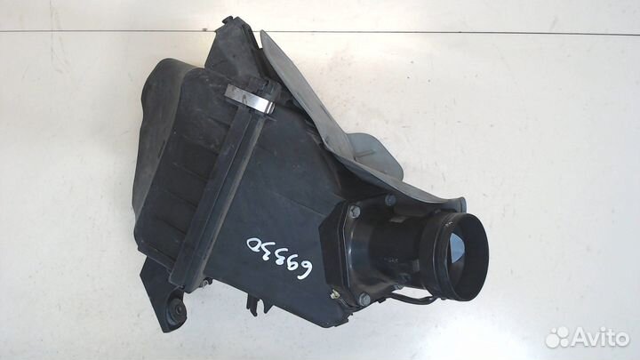 Корпус воздушного фильтра Audi A4 (B5), 1999