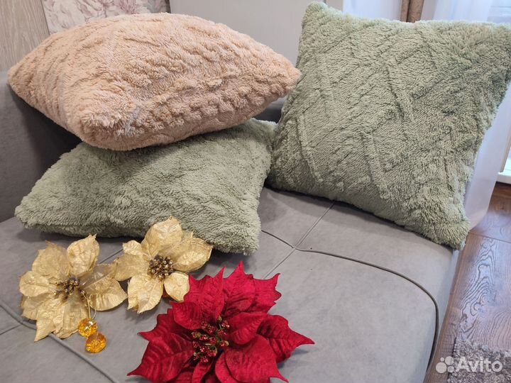 Подушки новые в упаковке разные
