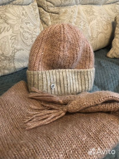 Женский шарф и шапка