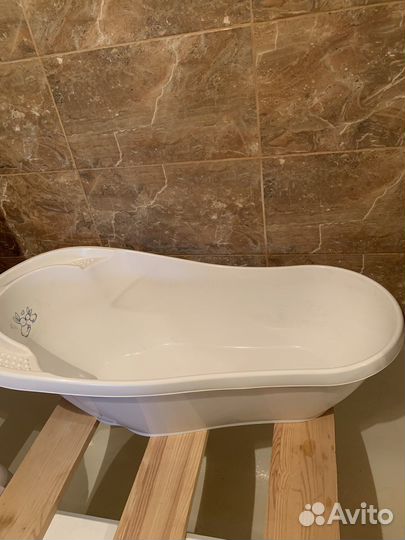 Ванночка для купания новорожденного