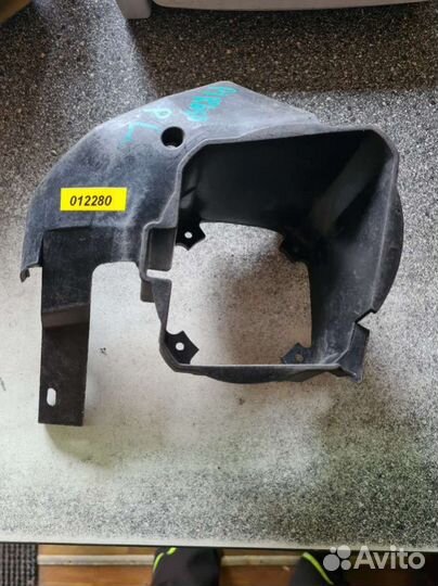 Рамка фары противотуманной левой Citroen Xsara Pic