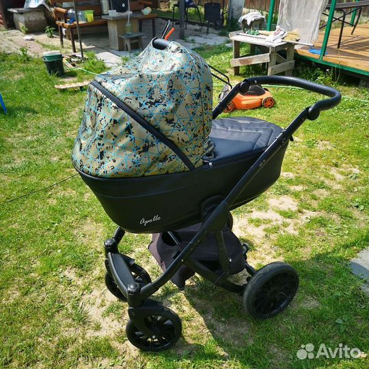 Детская коляска 3 в 1