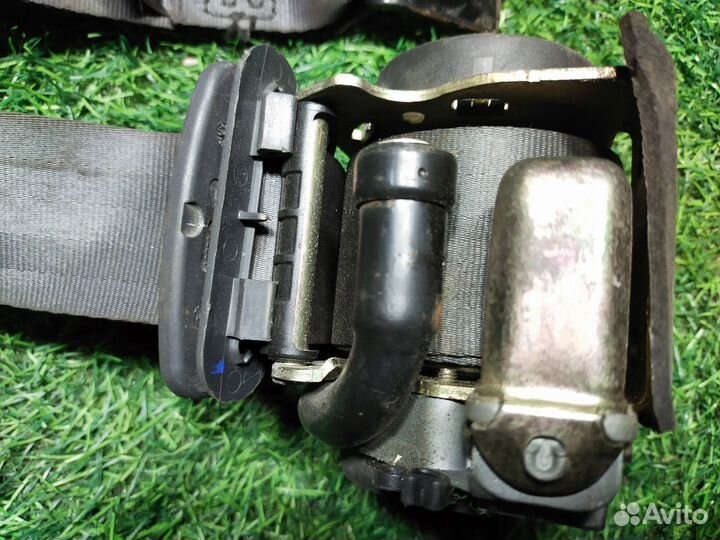 Ремень безопасности задний Renault Megane II