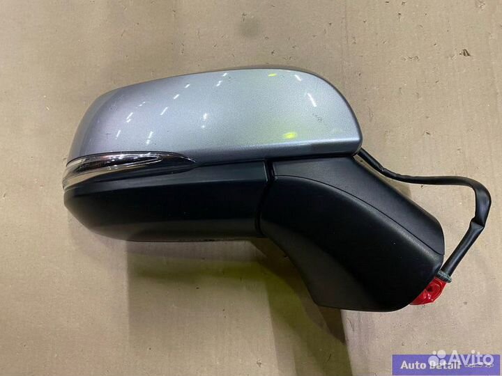 Правое зеркало на Тойота рав4 ха50