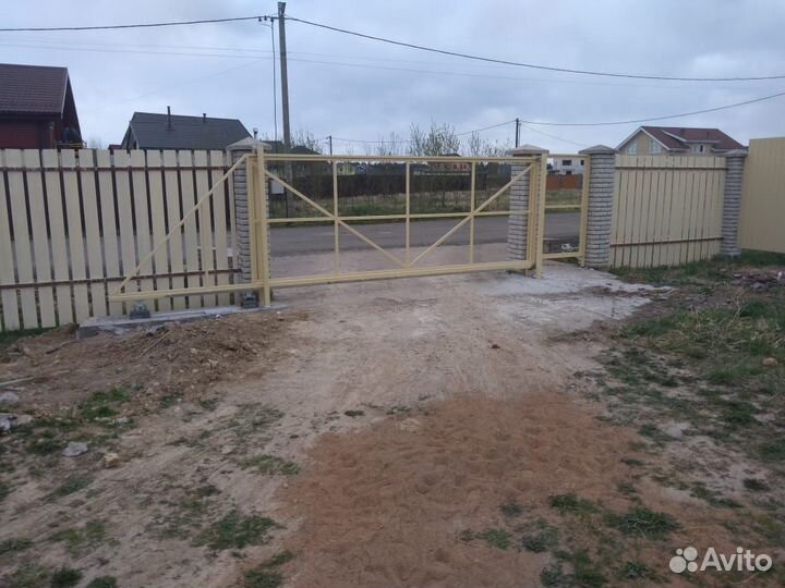 Откатные ворота с калиткой