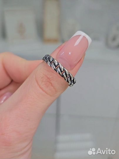 Серебряное кольцо