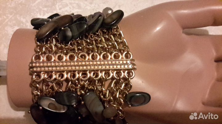 Браслет манжет женский крупный перламутр подвески