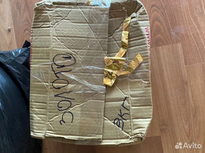 Золотая фольга для шоу