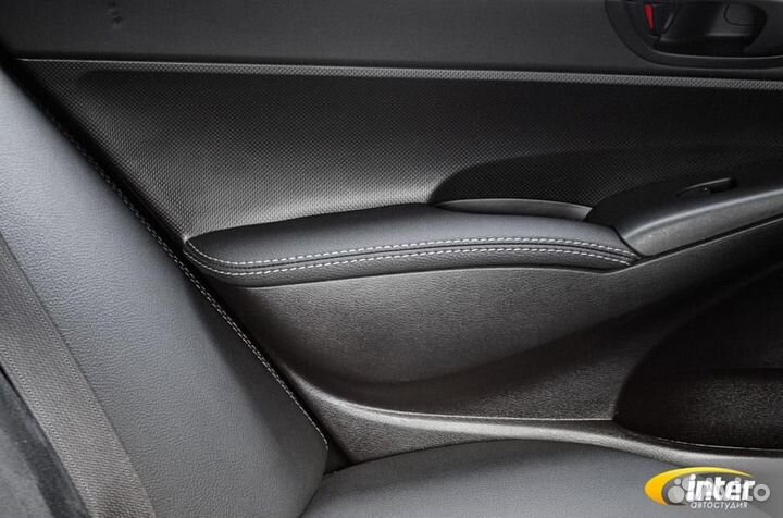 Чехлы на подлокотники дверей Honda Civic 4D (8th)