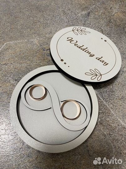 Свадебная шкатулка для обручальных колец