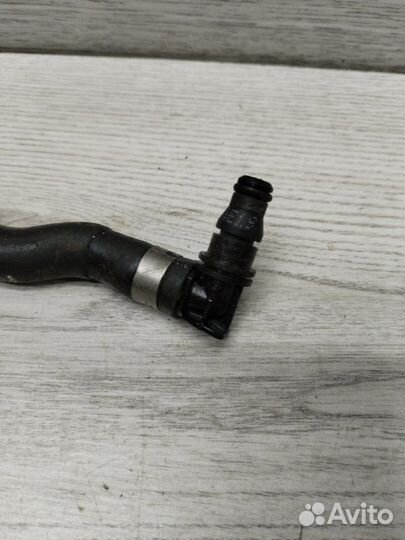 Шланг расширительного бачка Mercedes C-Class W204