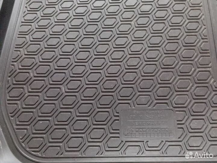 Продам коврики в Рено сандеро степвей