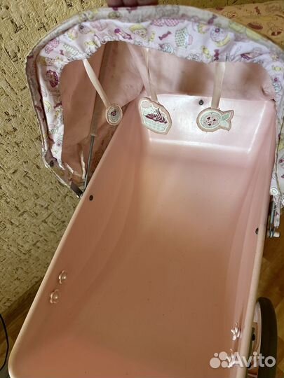 Коляска кукольная