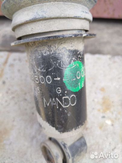 Стойка амортизатора hyundai Solaris 1