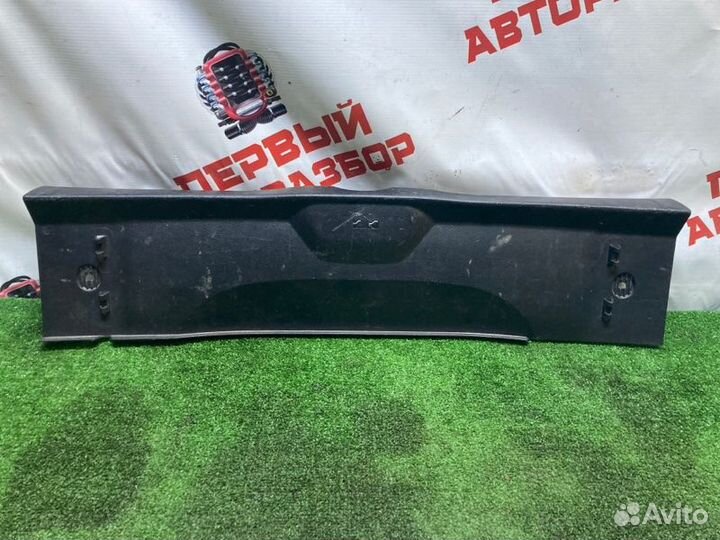 Обшивка замка багажника Citroen C4 хэтчбек 1.6