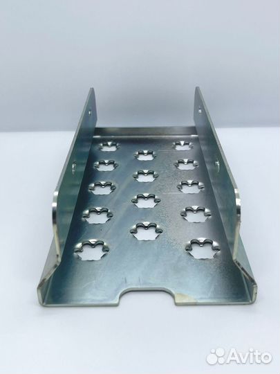 Подножка для лодочного прицепа / практик про / мз