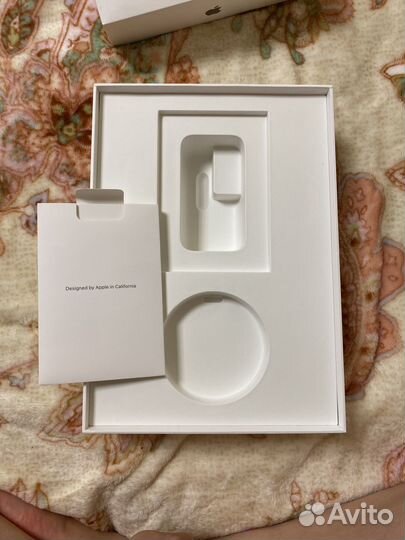 Коробка от iPad 6 32 GB