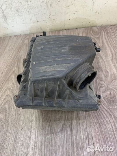 Корпус воздушного фильтра Opel Corsa C Z12XEP