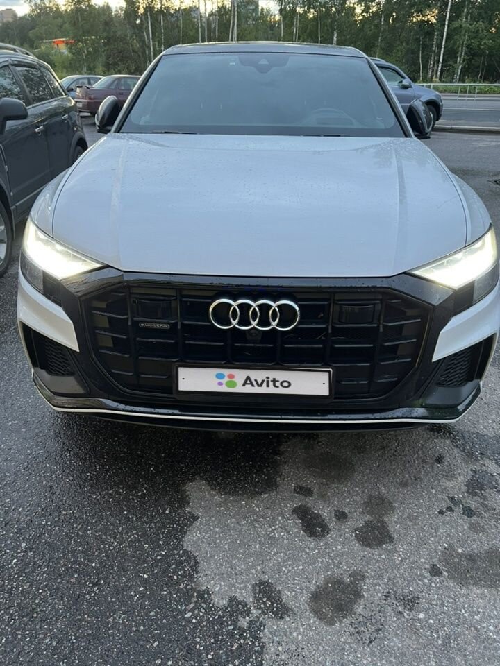 Audi Q8: фото владельца