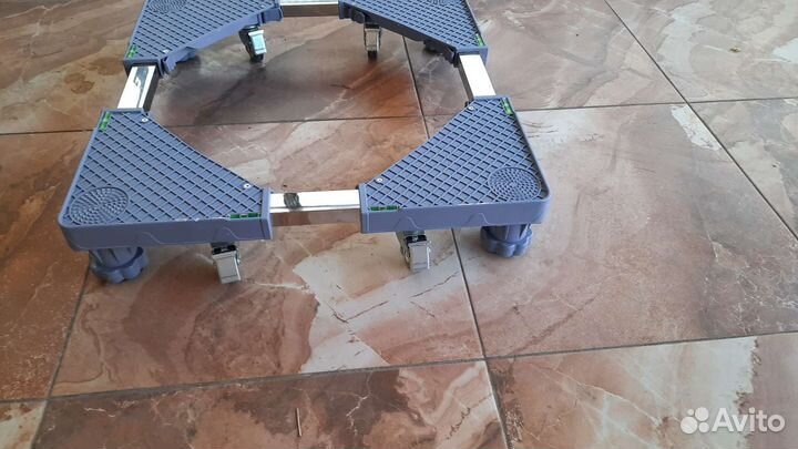 Подставка для холодильника