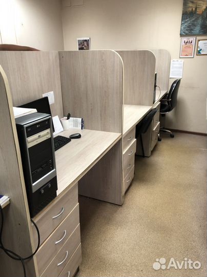 Офисные столы