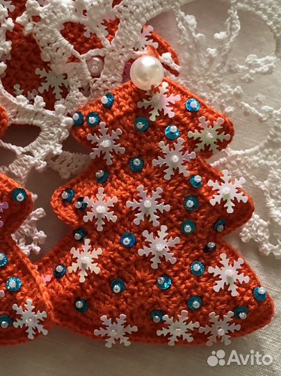 Елочка, елочная игрушка