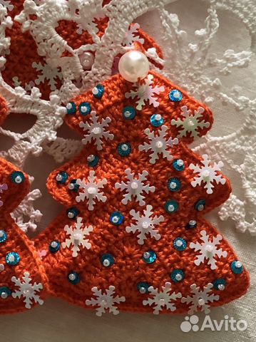 Елочка, елочная игрушка