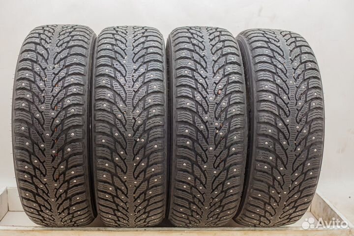 Nokian Tyres Hakkapeliitta 9 SUV 215/65 R16 102T
