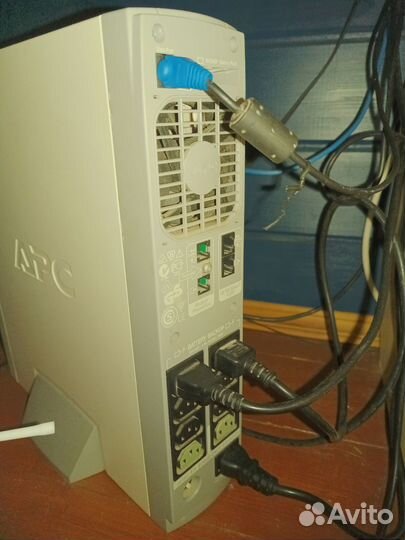 Apc back ups RS br1500i