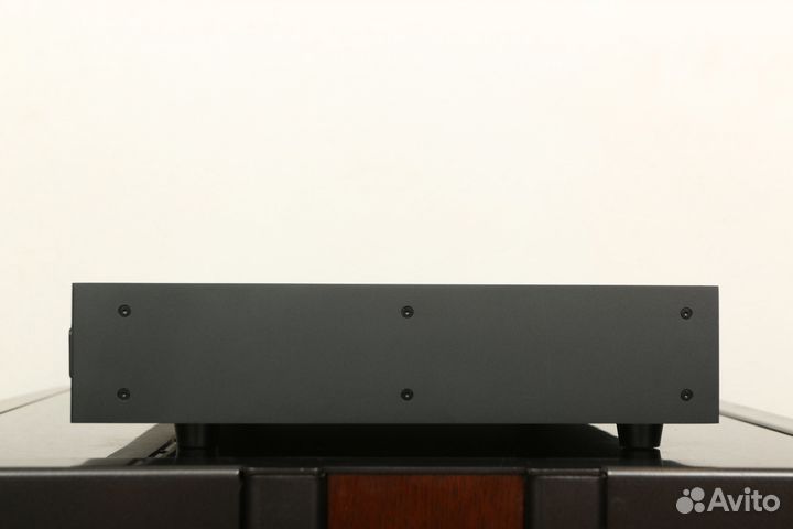 Предусилитель AudioLab 8200 DQ