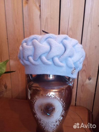 Берет новый женский