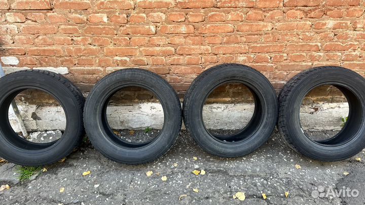 Dunlop DSX-2 215/60 R17 96Q