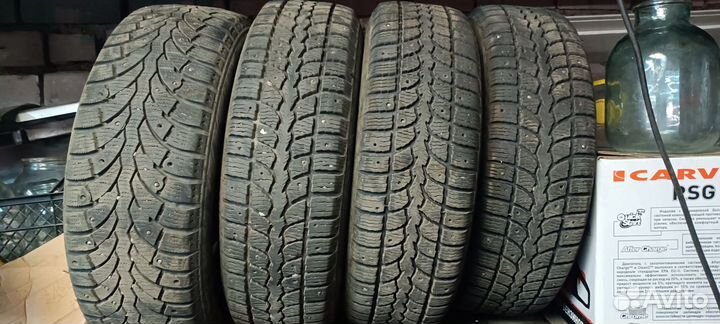 Диски литые r14 с резиной на Ваз