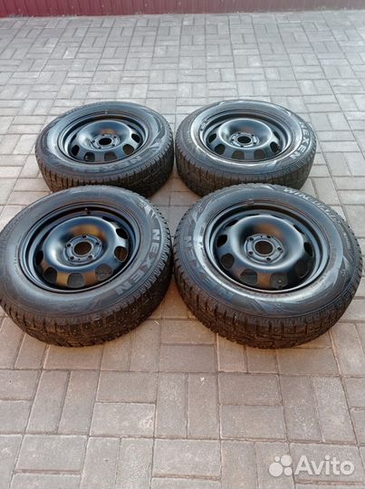 Nexen Winguard Snow G 215/65 R16