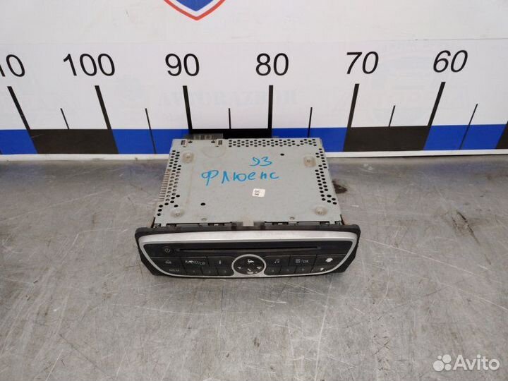Магнитола Renault Fluence K4M 2010