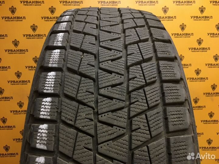 Bridgestone Blizzak DM-V1 235/60 R18