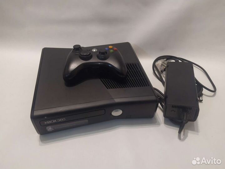 Xbox 360 slim 250гб фрибут +30 игр