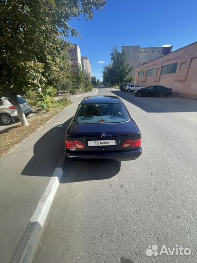 Mercedes-Benz E-класс 2 МТ, 1997, 226 100 км