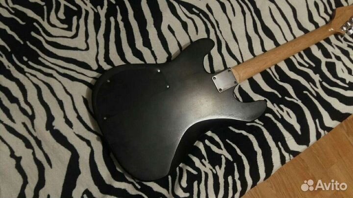 Электрогитара