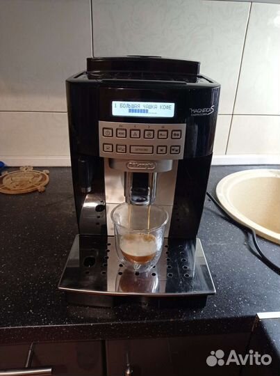 Кофемашина Delonghi MagnificaS 22.360B