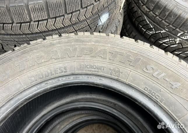 Toyo Winter Tranpath SU-4 235/60 R16