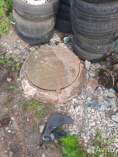 Люк чугунный бу