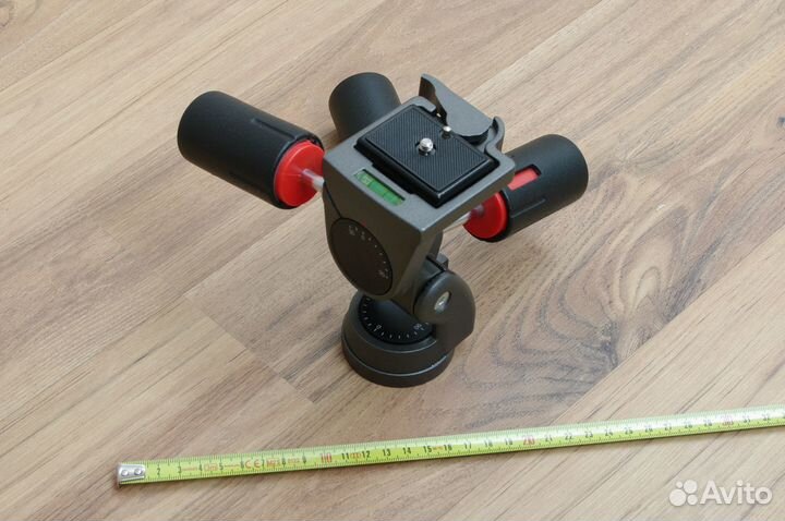 Штативная головка