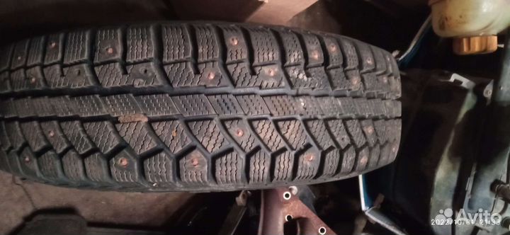 Observe X-10 17.5/65 R13