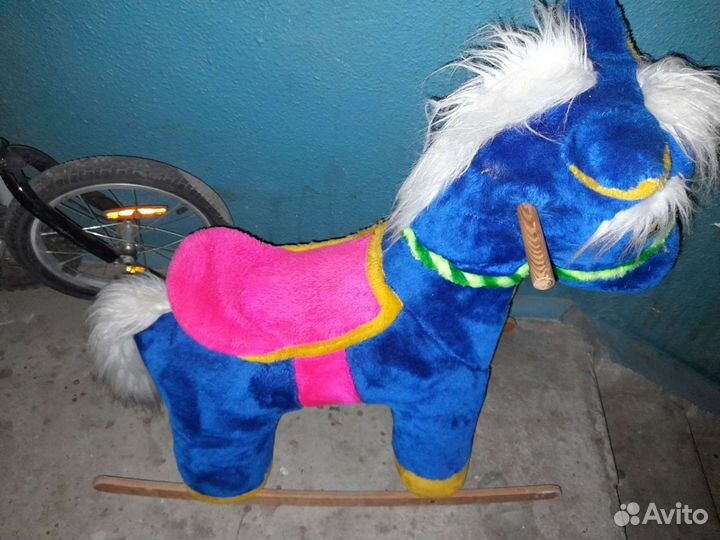 Детская качалка лошадка