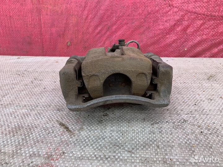 RIO 3 Solaris 1 Суппорт Задний Правый