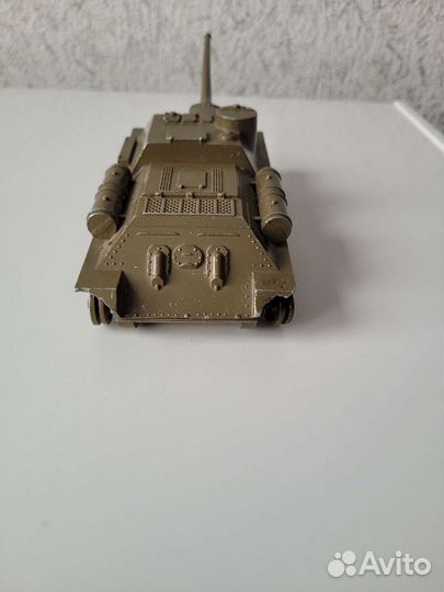 Игрушка танк СССР