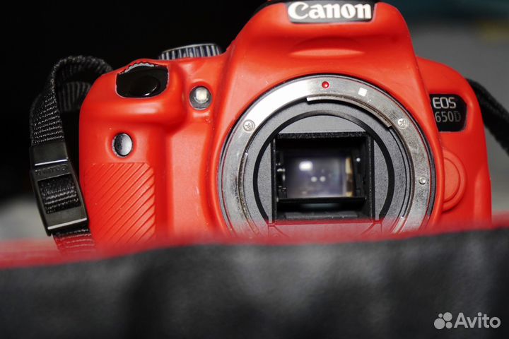 Отличный фотоаппарат canon EOS 650D
