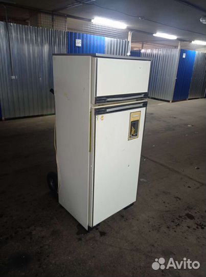 Холодильник маленький